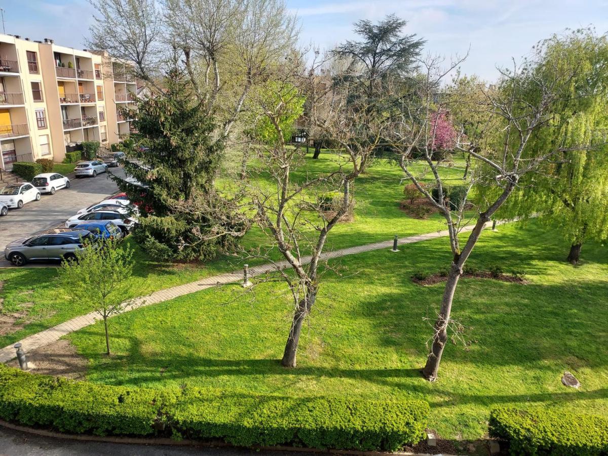 Les Jardins D'Atilly Villecresnes Luaran gambar